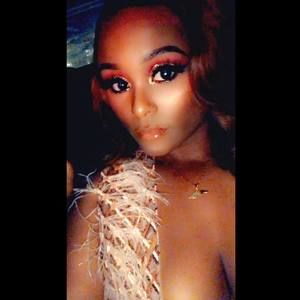 Meet your Posher, Chrystal